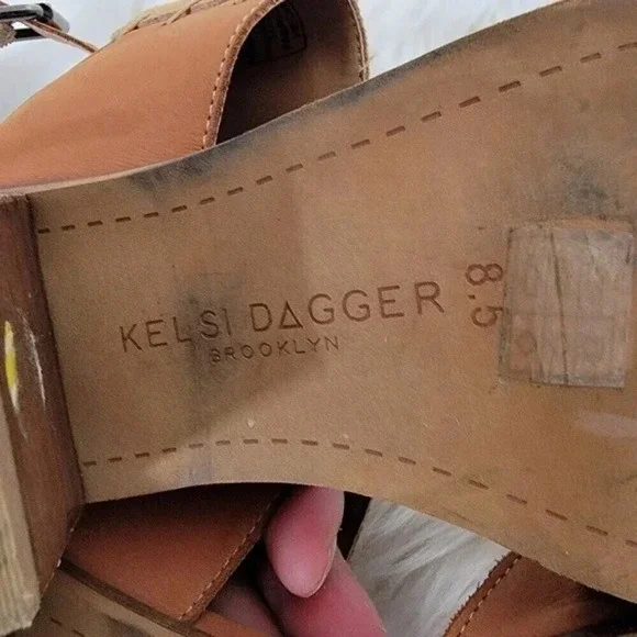 KELSI Dagger Tan Heel Kari Buckle Sandals casual Cocktail Party Size 8.5 - Picture 9 of 11